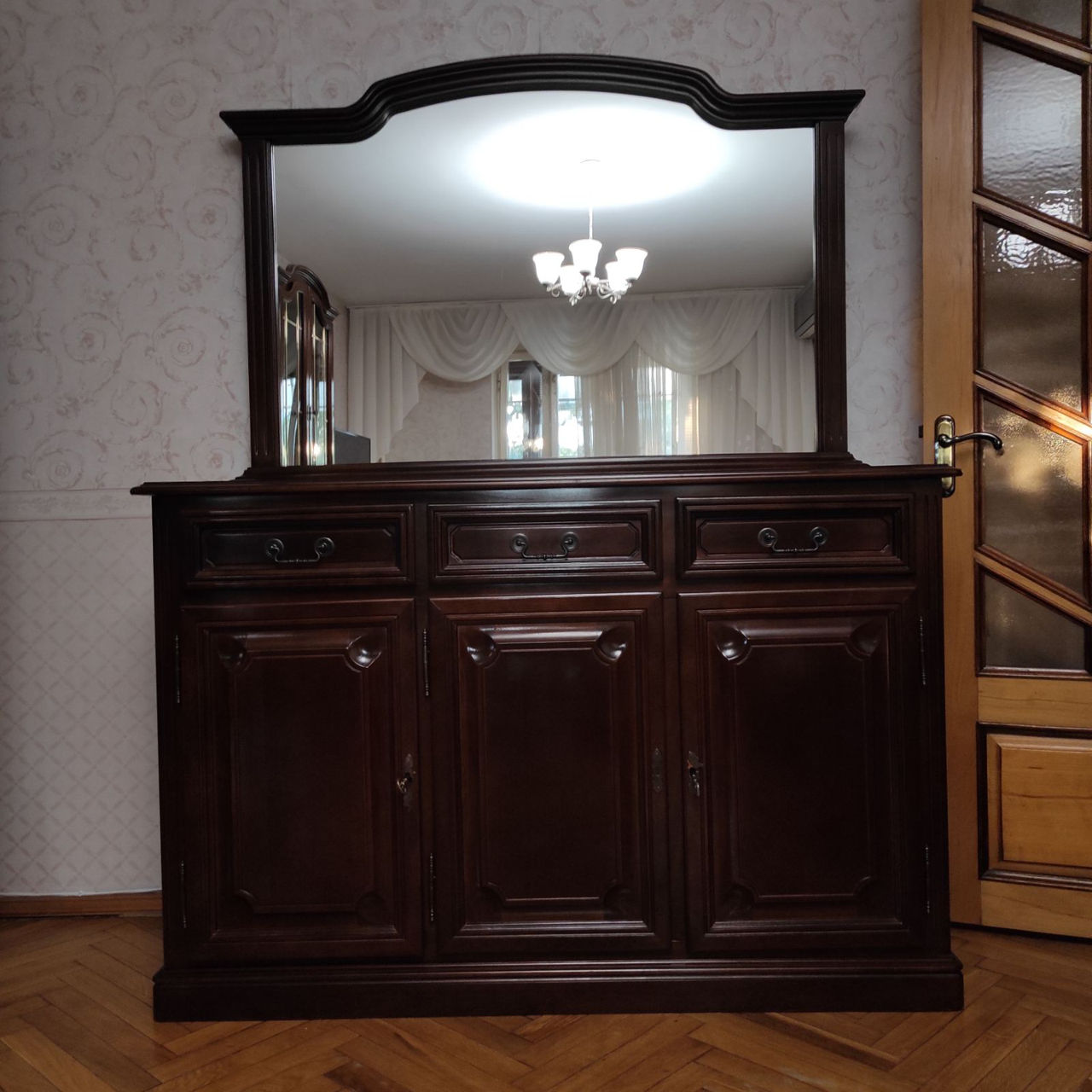 set de mobilă clasică de lux din lemn natural foto 6