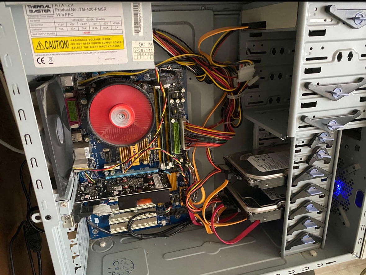 PC Calculator de masa Cooler Master, Gigabyte, Intel foto 1