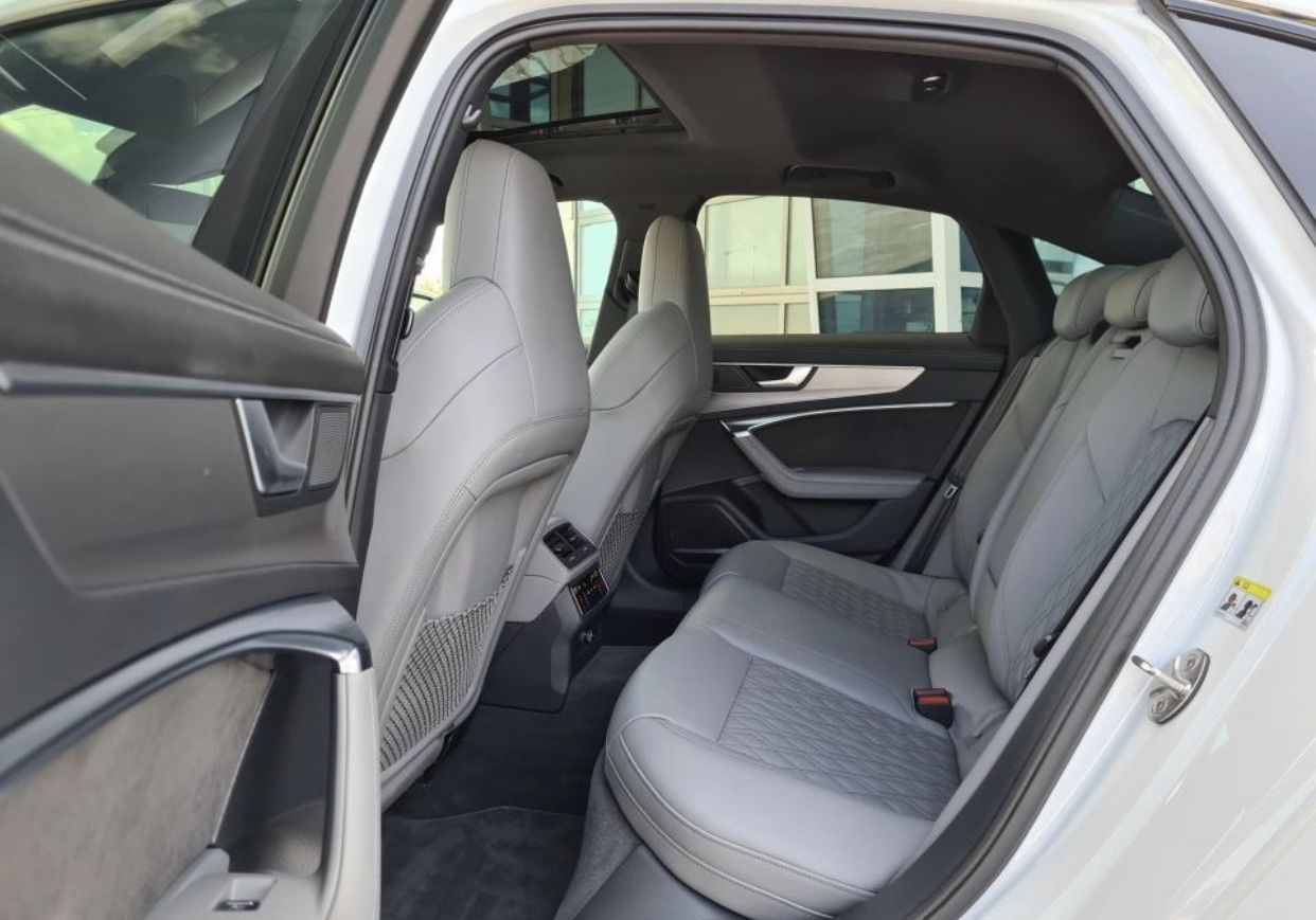 Audi A6 фото 8