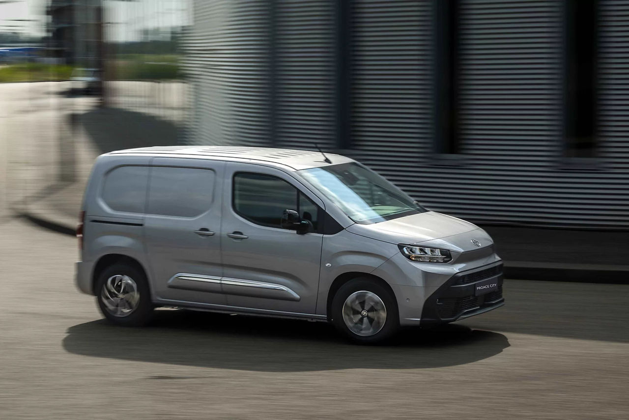 Toyota Proace City foto 1