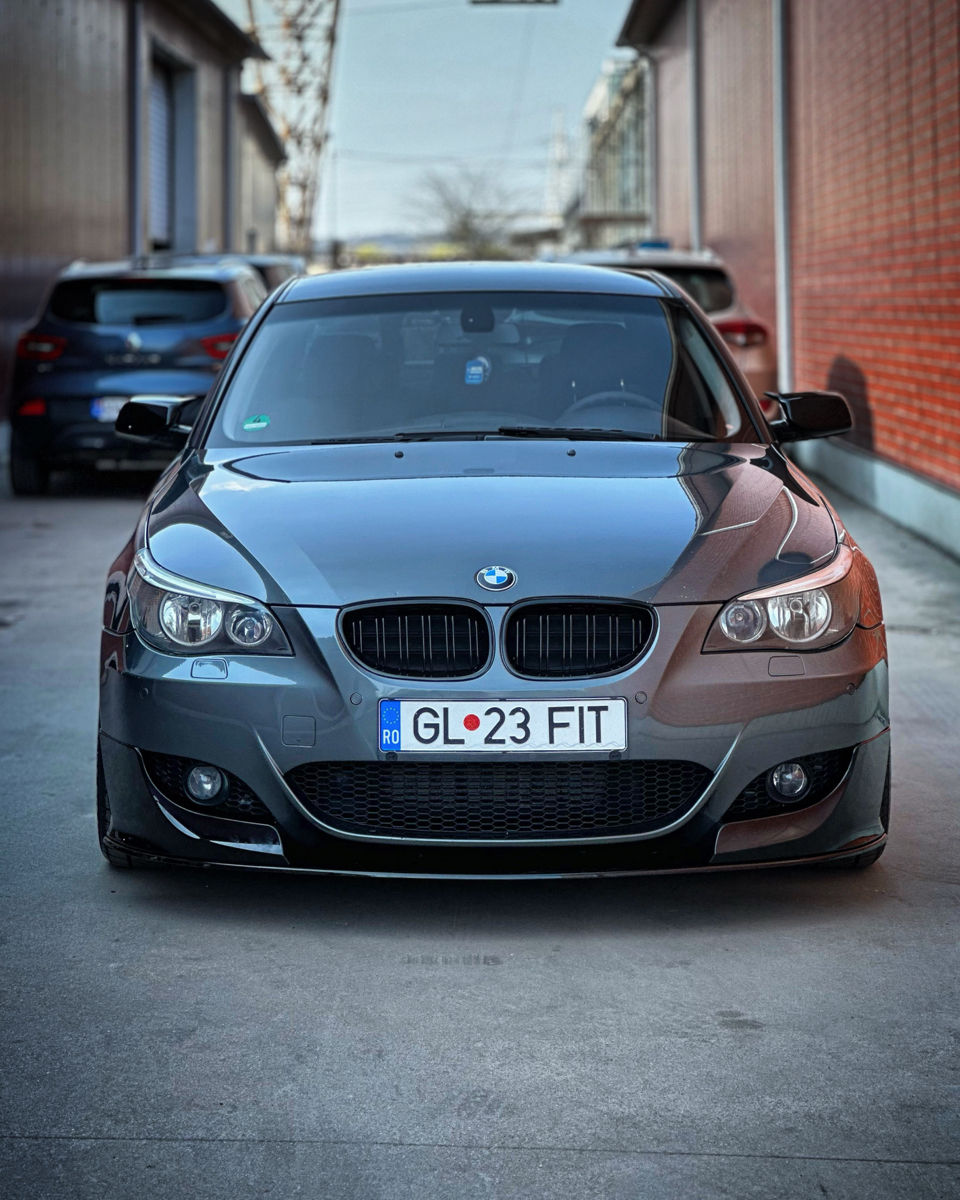 BMW 5 Series foto 2