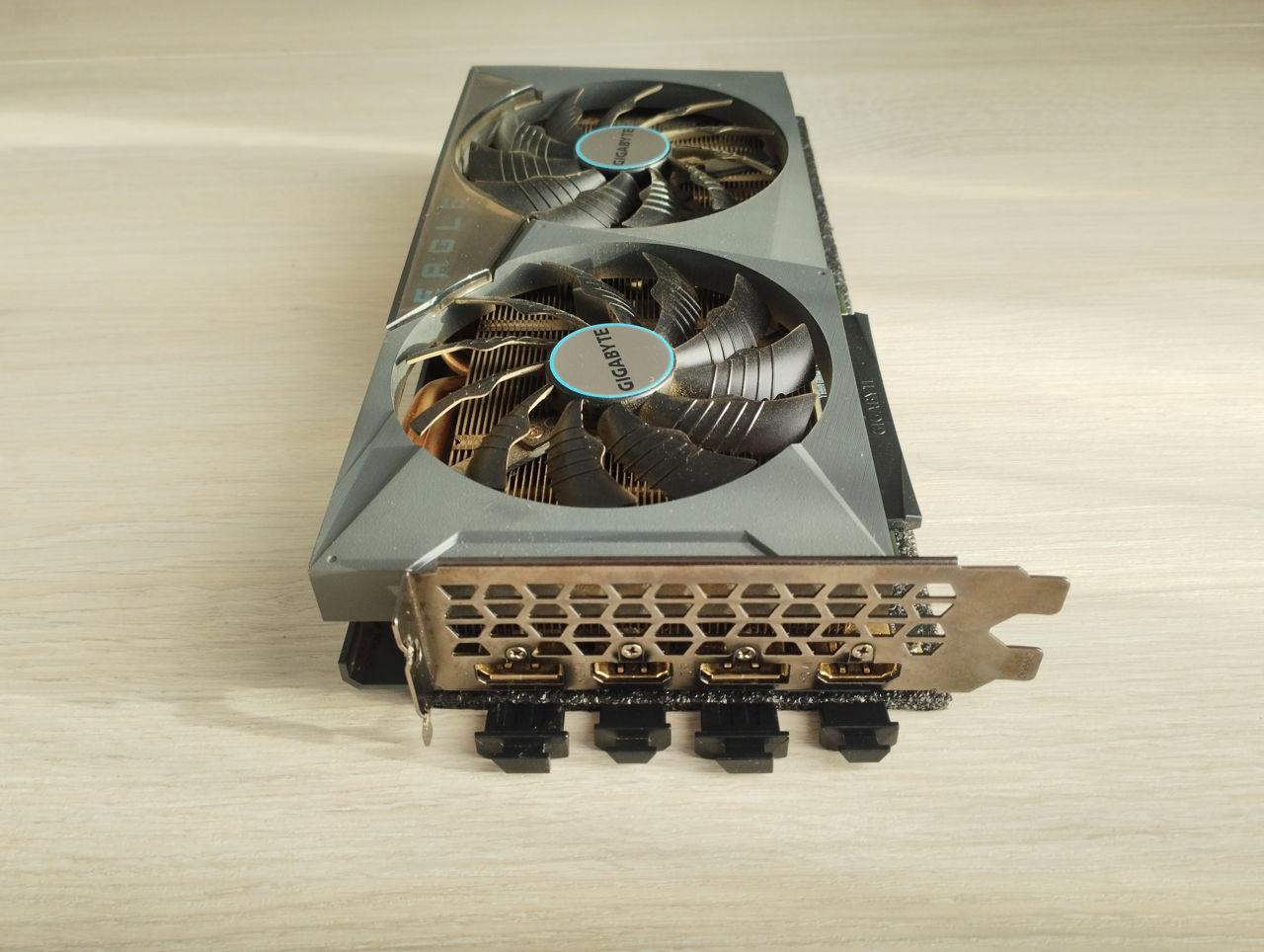 Продам видеокарту, недорого, в отличном состоянии - GIGABYTE Nvidia RTX ...