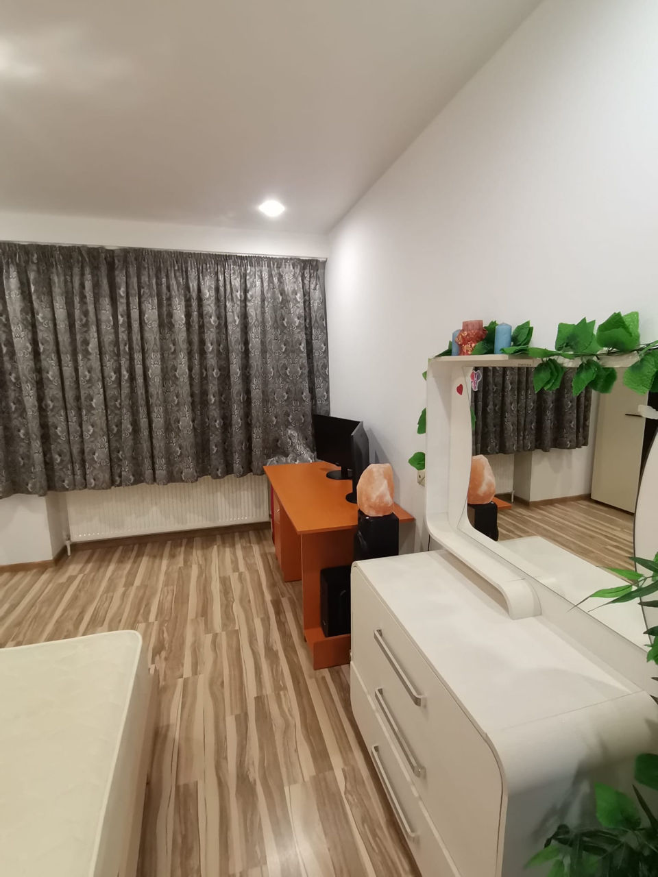 Apartament cu 4 camere,  Centru,  Chișinău mun. foto 3