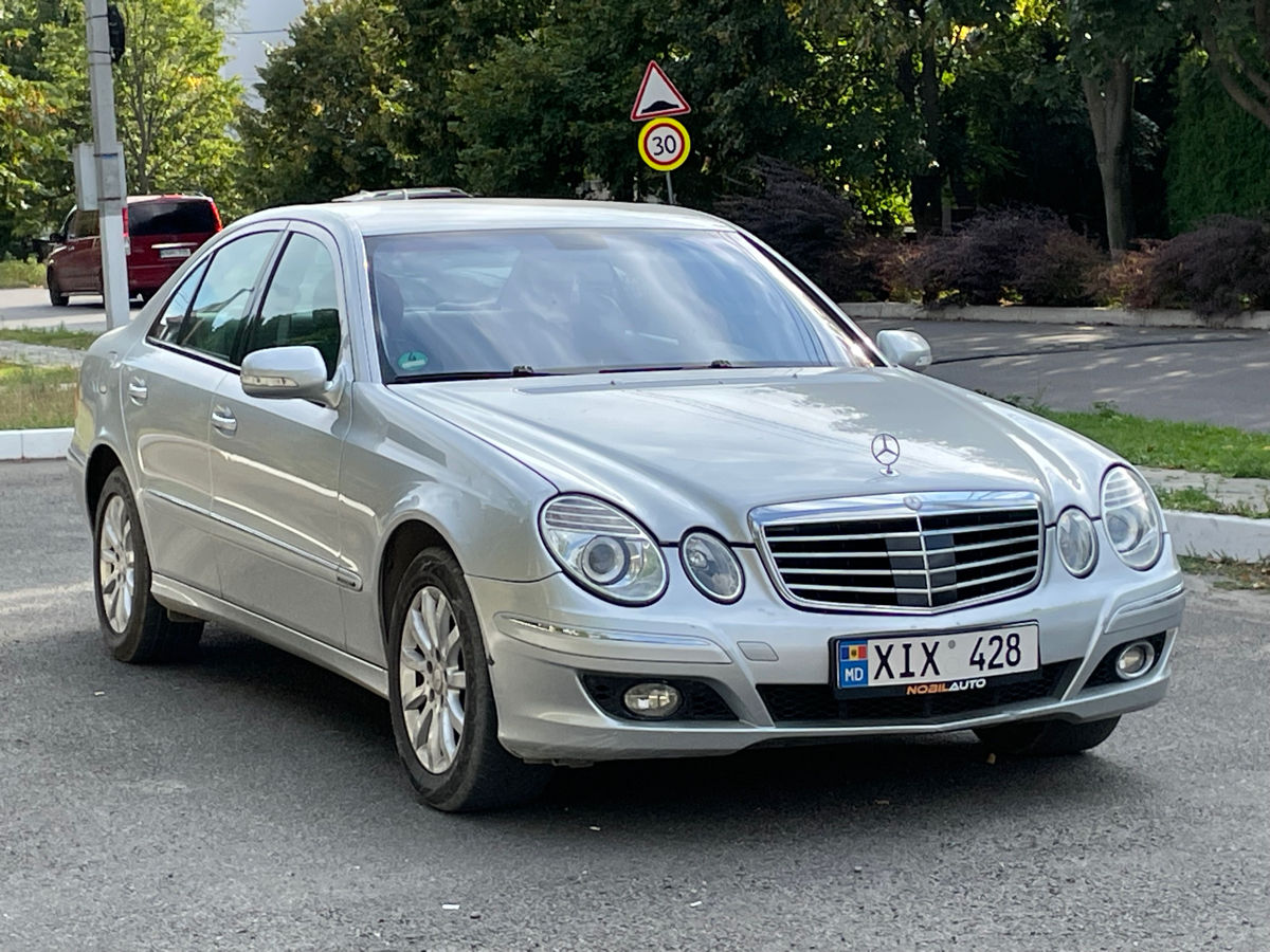 Mercedes E-Class foto 0