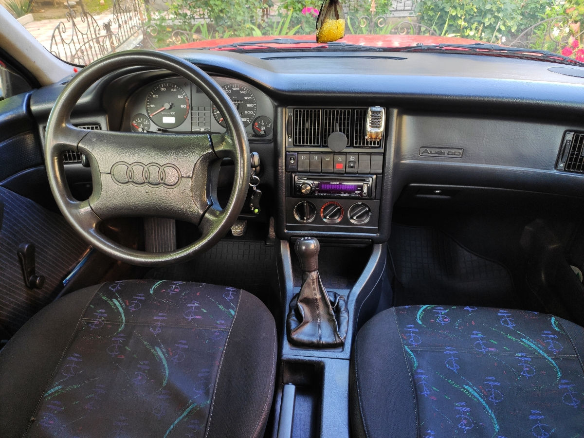Audi 80 фото 5