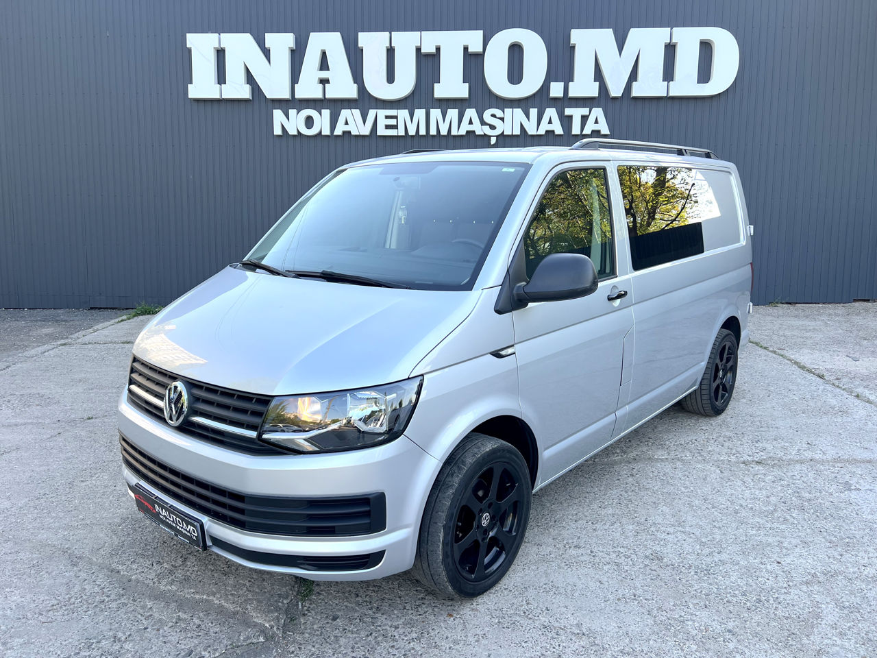 Volkswagen Transporter 2019 — 1