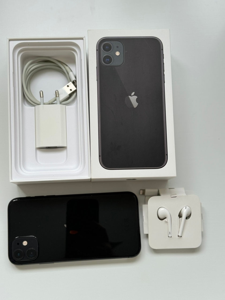 iPhone 11 64 GB foto 2