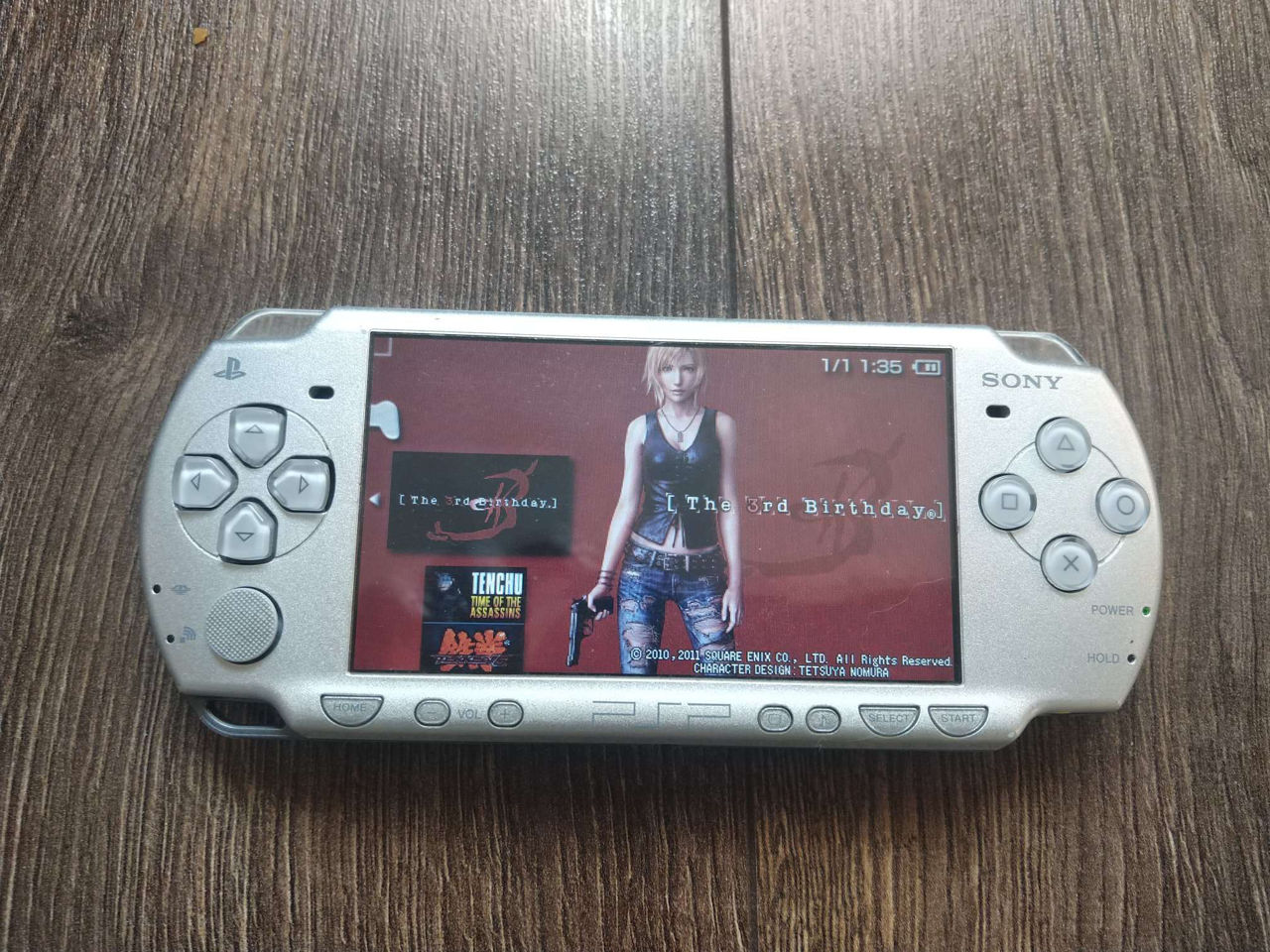 PSP 2000 - прошитый + 16GB с играми