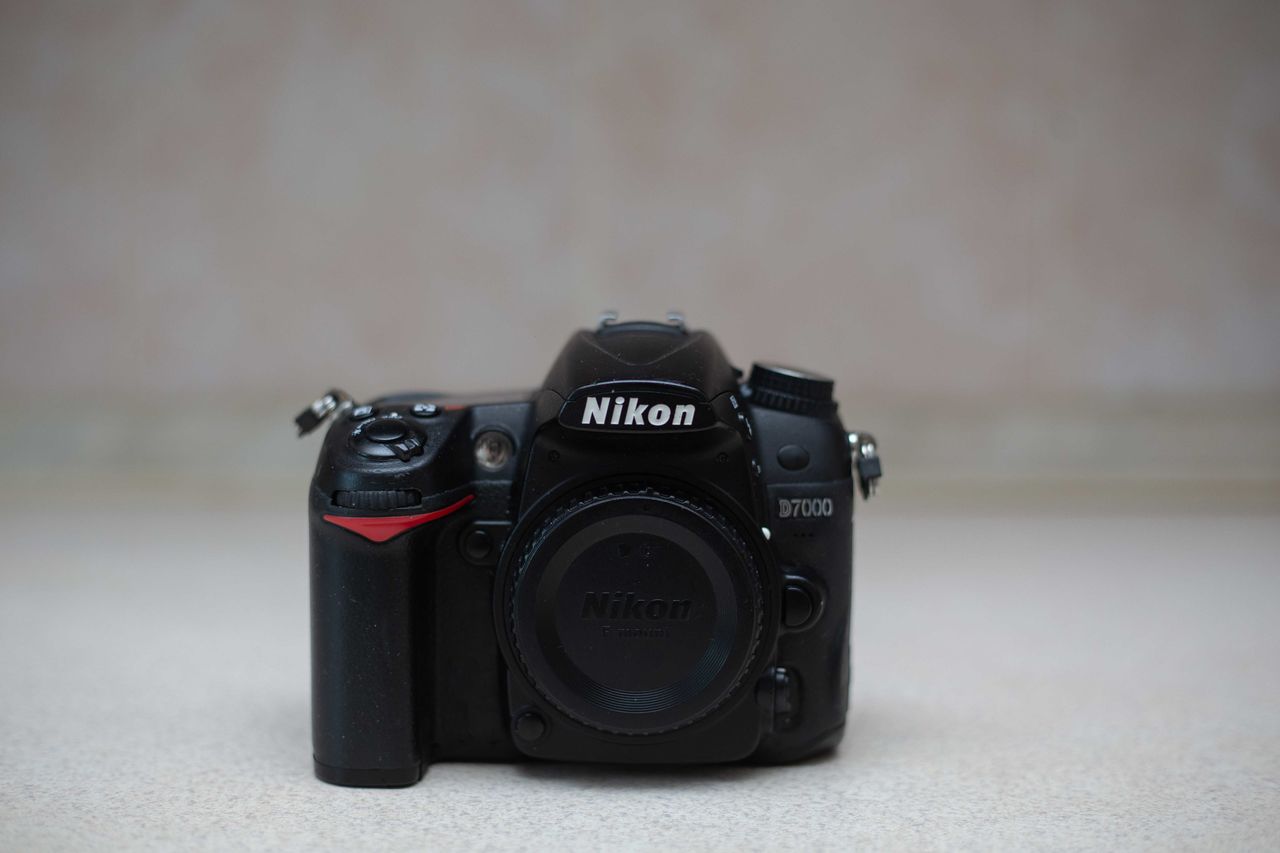 Nikon D7000 body