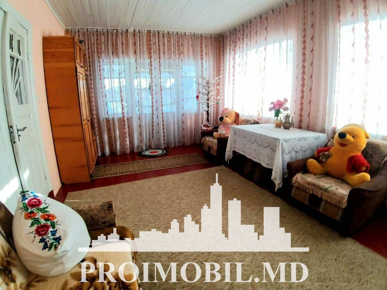 Casă spre vânzare cu 4 camere, 169 m2 în Suburbie, Straseni foto 1