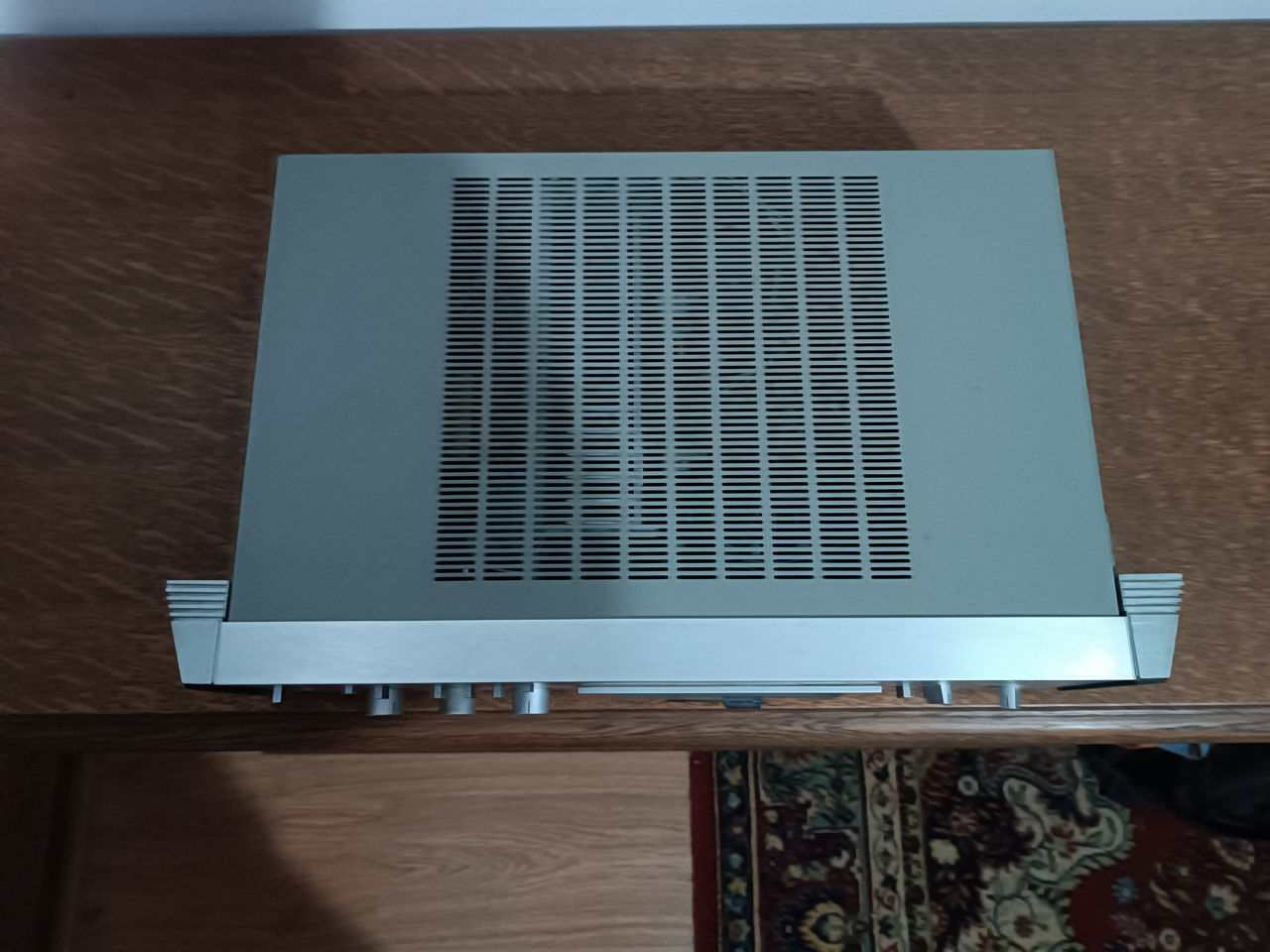 Akai AM-U02 foto 2
