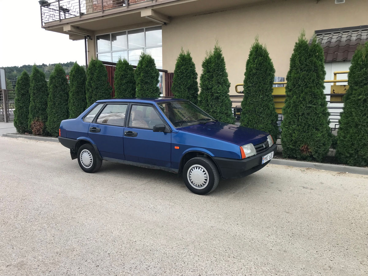 Lada / ВАЗ 21099 фото 0