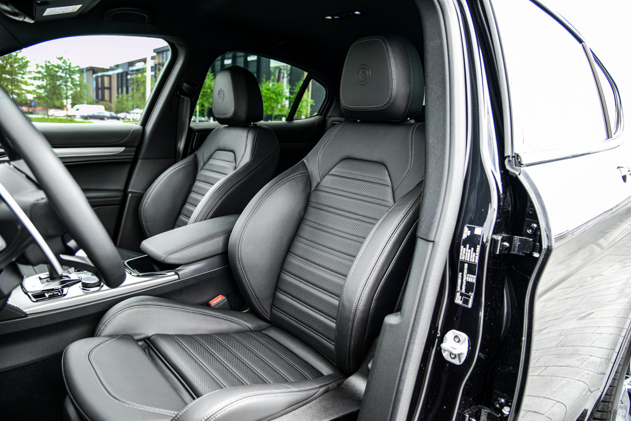 Alfa Romeo Stelvio foto 5