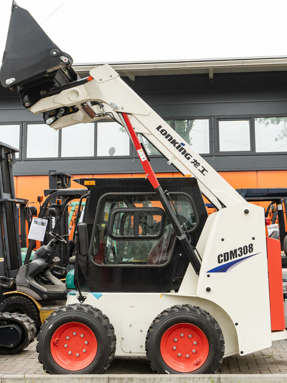 Mini-încărcător Lonking CDM312/ Mini skid steer loader /минипогрузчик lonking cdm 312 фото 6