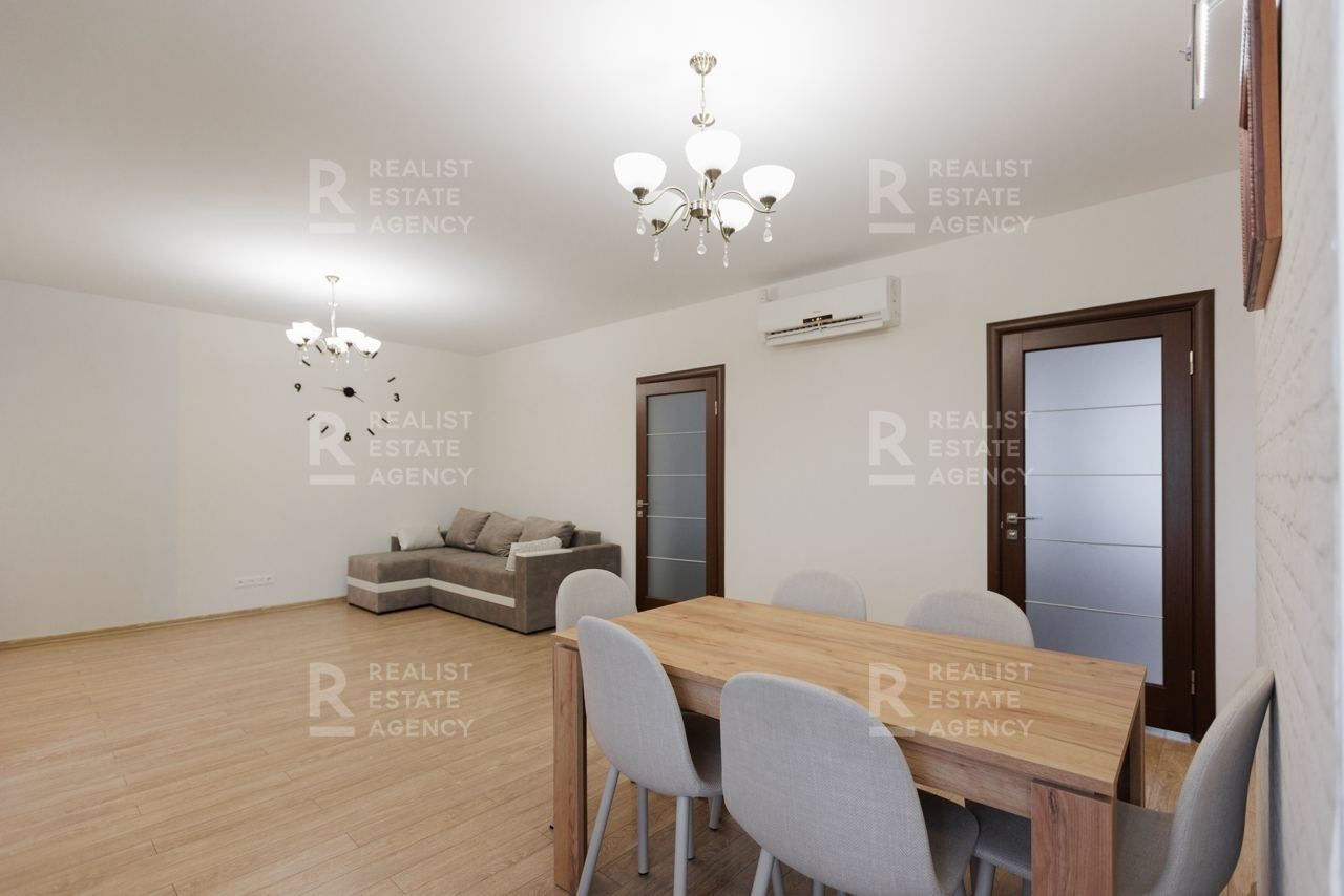 Apartament cu 3 camere, 93 m², Botanica, Chișinău foto 3