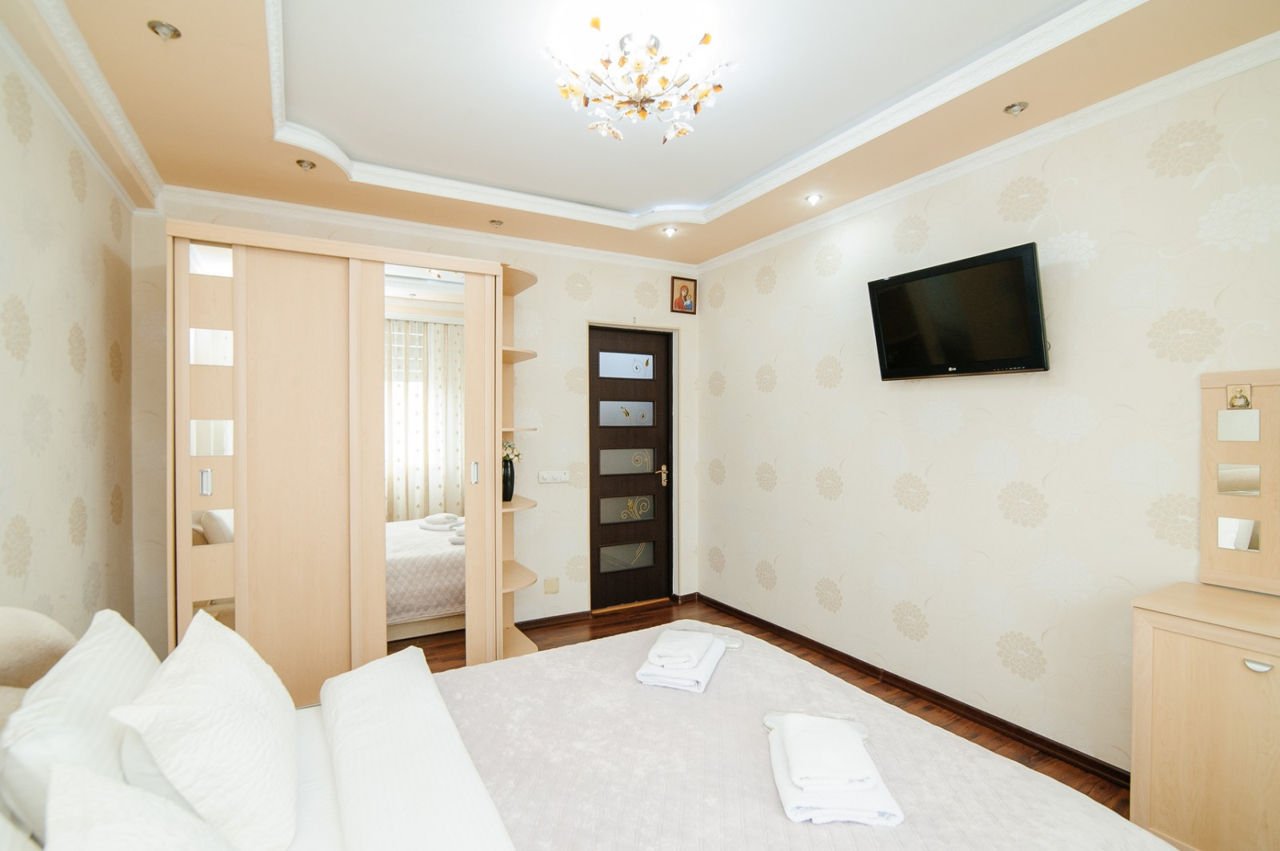 Apartament cu 1 cameră, 73 m², Centru, Chișinău foto 1