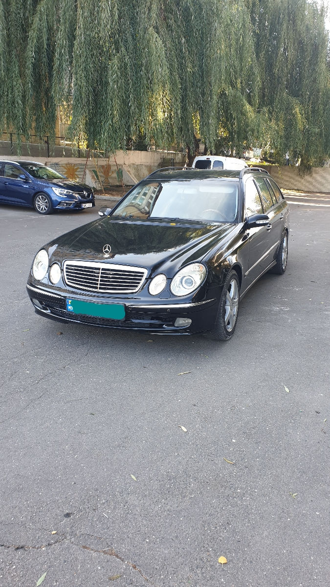 Mercedes E-Class foto 1