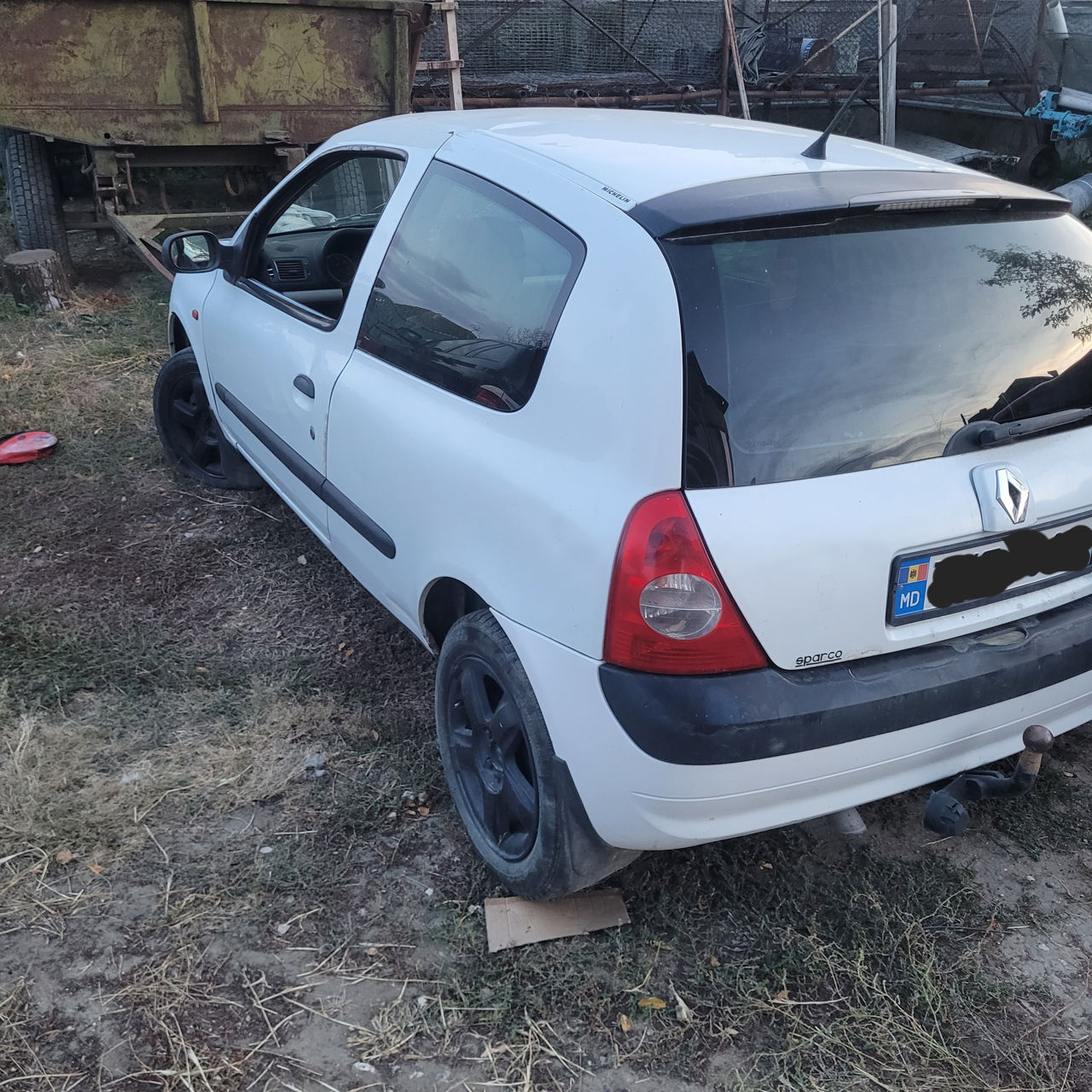 Piese Renault Clio foto 3