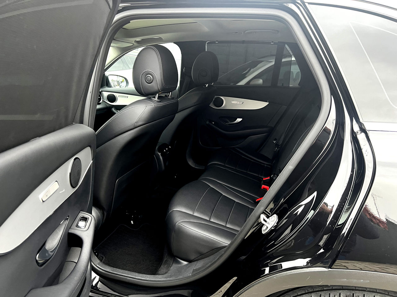 Mercedes GLC foto 10
