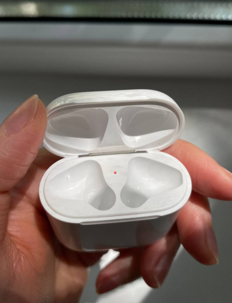 Apple AirPods 2 – оригинальные наушники, отличное состояние фото 1