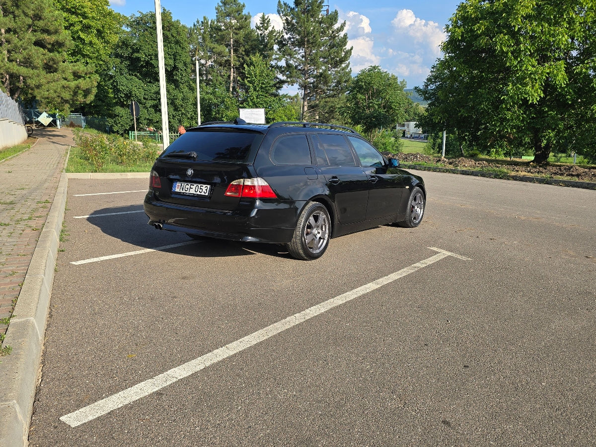 BMW 5 Series foto 5