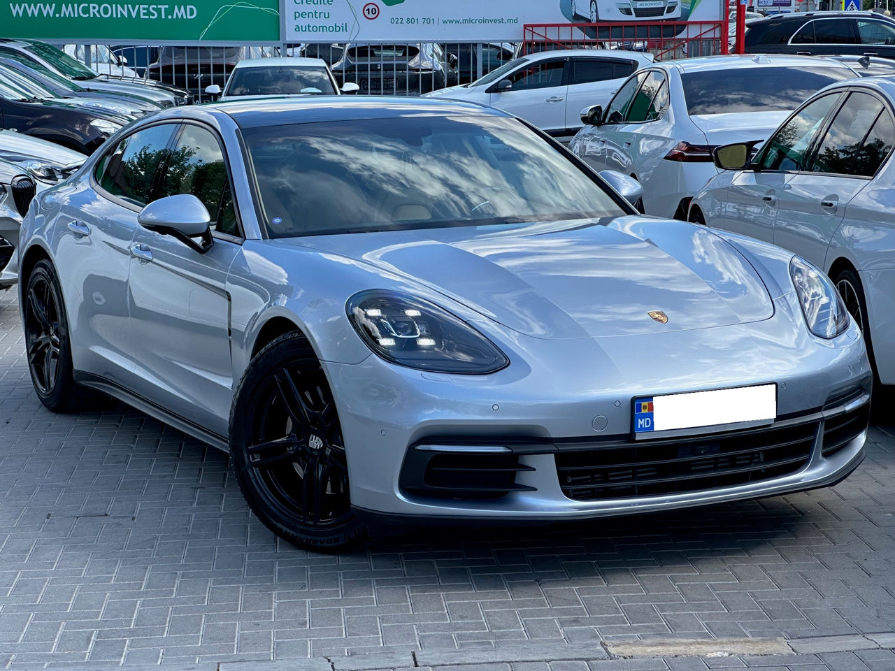 Porsche Panamera foto 0