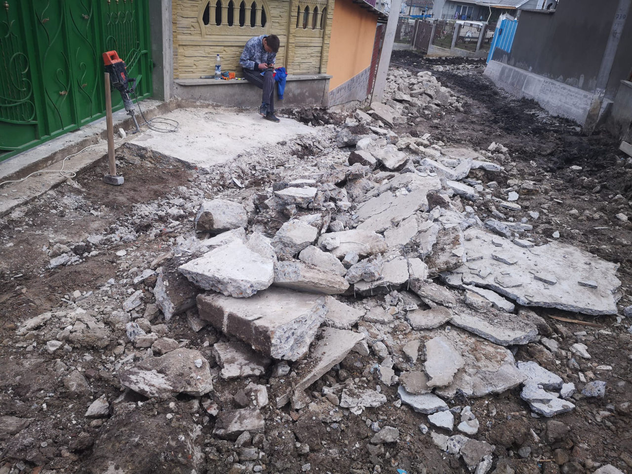 Demolare demolare demontare demolare demontare sapaturi manuale sapam manual demolare demontare tot foto 5