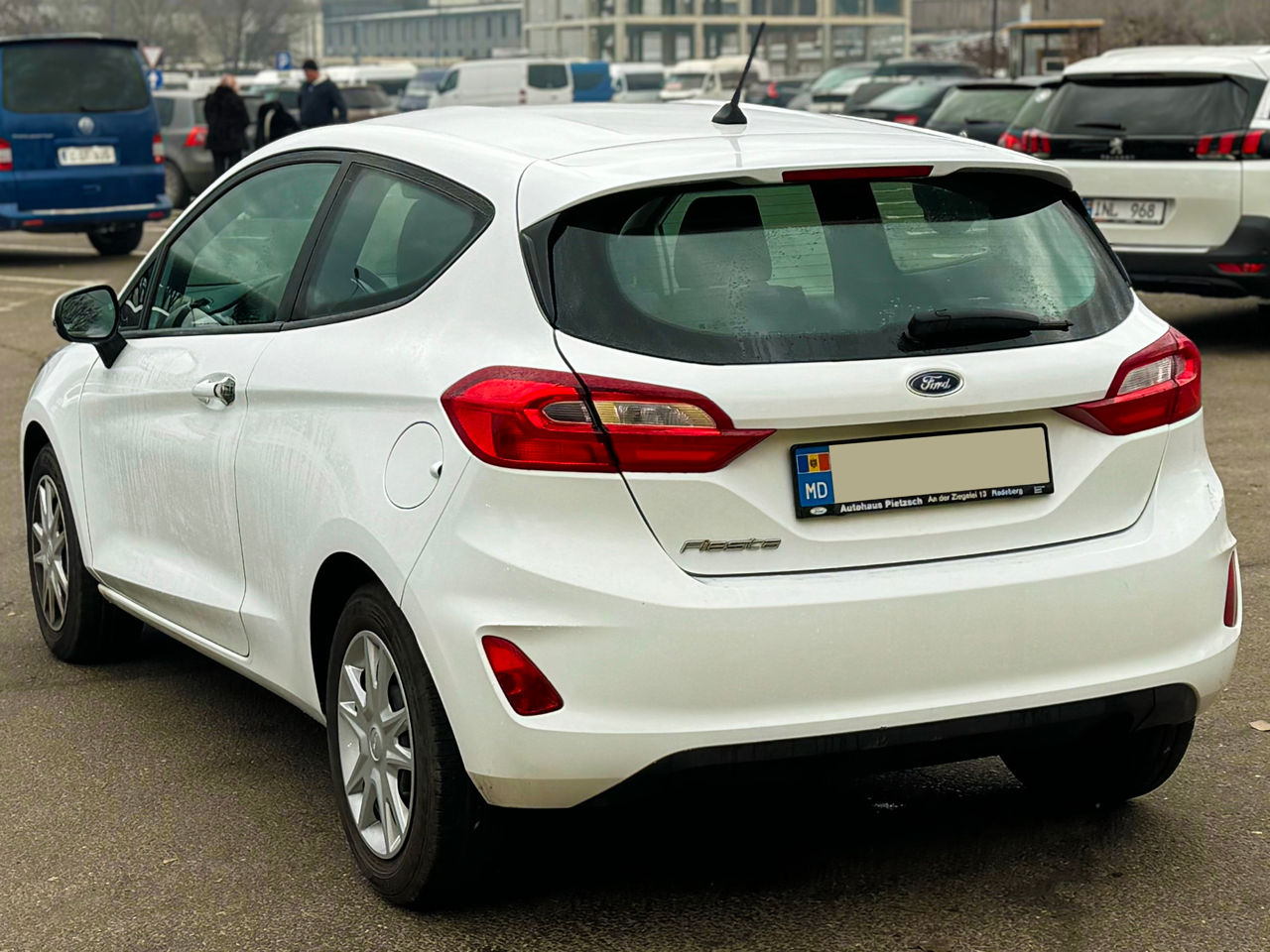Ford Fiesta фото 8