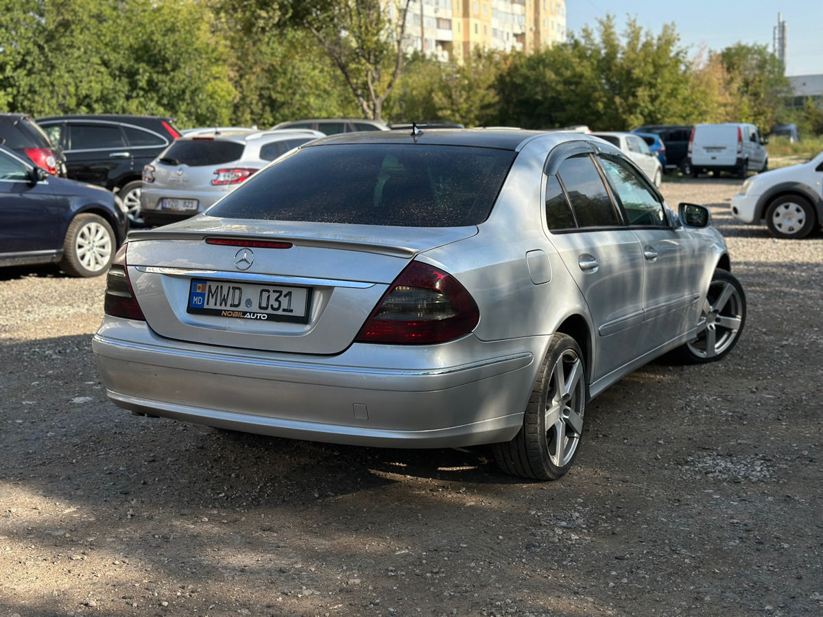 Mercedes E-Class foto 2