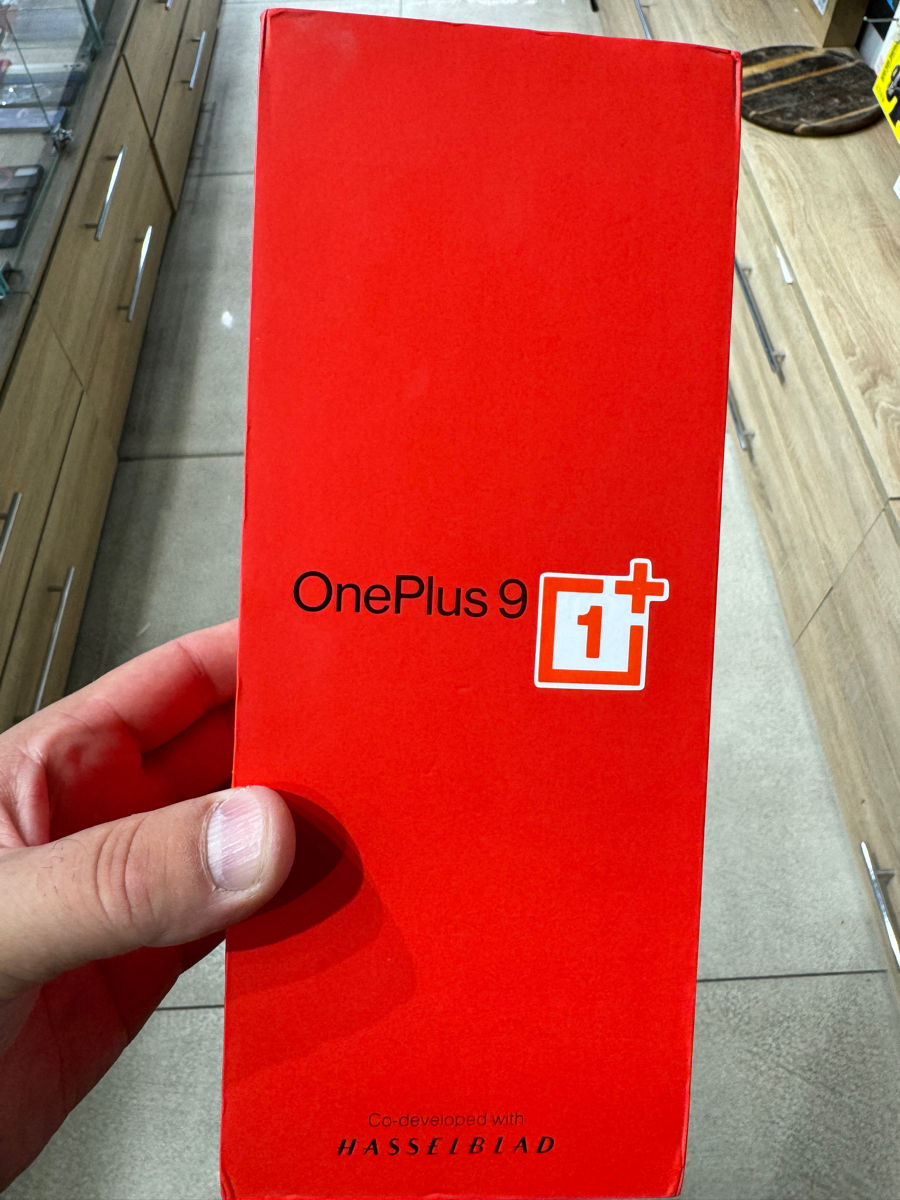 OnePlus 9 foto 0