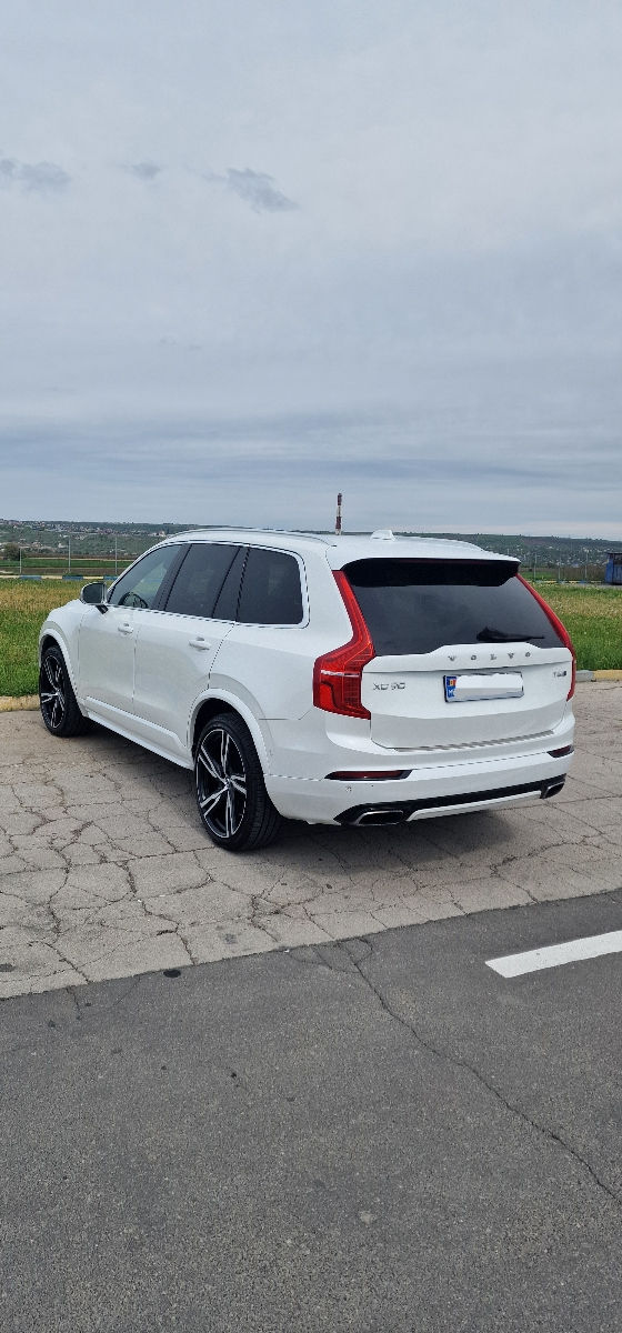 Volvo XC90 foto 2