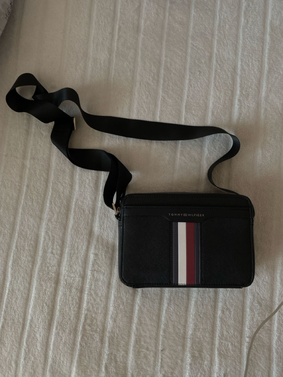 Borseta Tommy Hilfiger foto 0