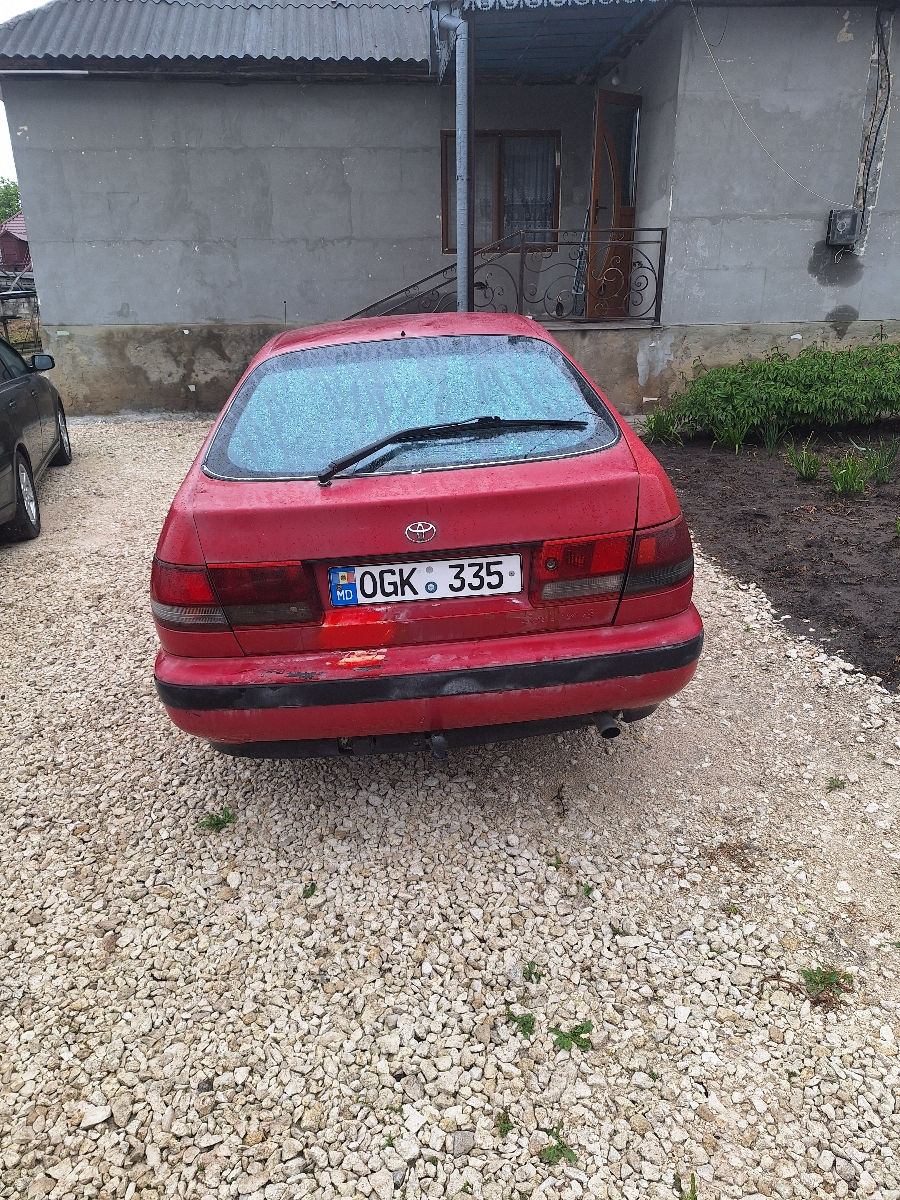 Toyota Carina фото 4