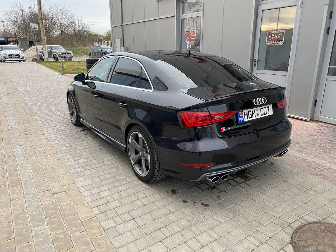Audi S3 фото 2