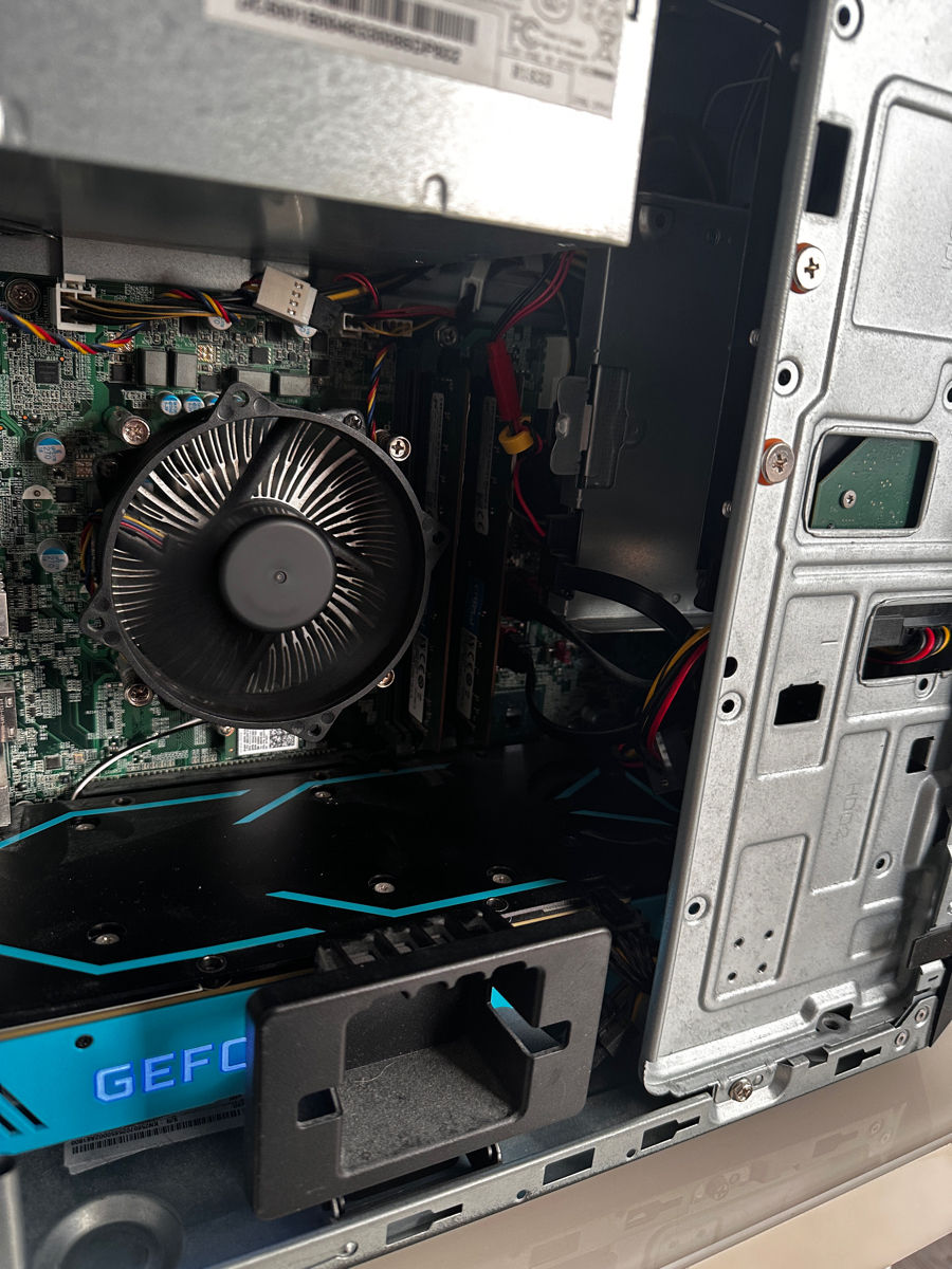Vând PC Gaming Acer Predator | i7, RTX 2070, 16GB RAM, 256GB SSD – Ca Nou! foto 1