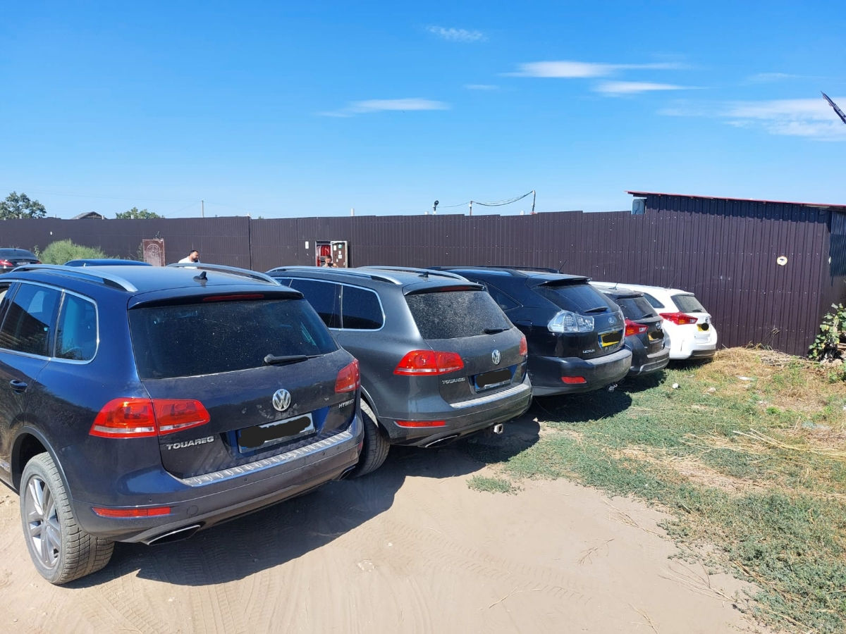 Запчасти Prius 20 и 30 Auris Honda Mitsubishi  Lexus  Tesla  Audi  Skoda Porshe Seat Opel foto 13