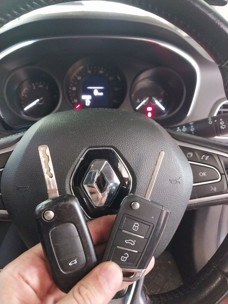 Вскрытие и ремонт замков, ключи с чипом. Deblocarea auto, chei cu cip. foto 7