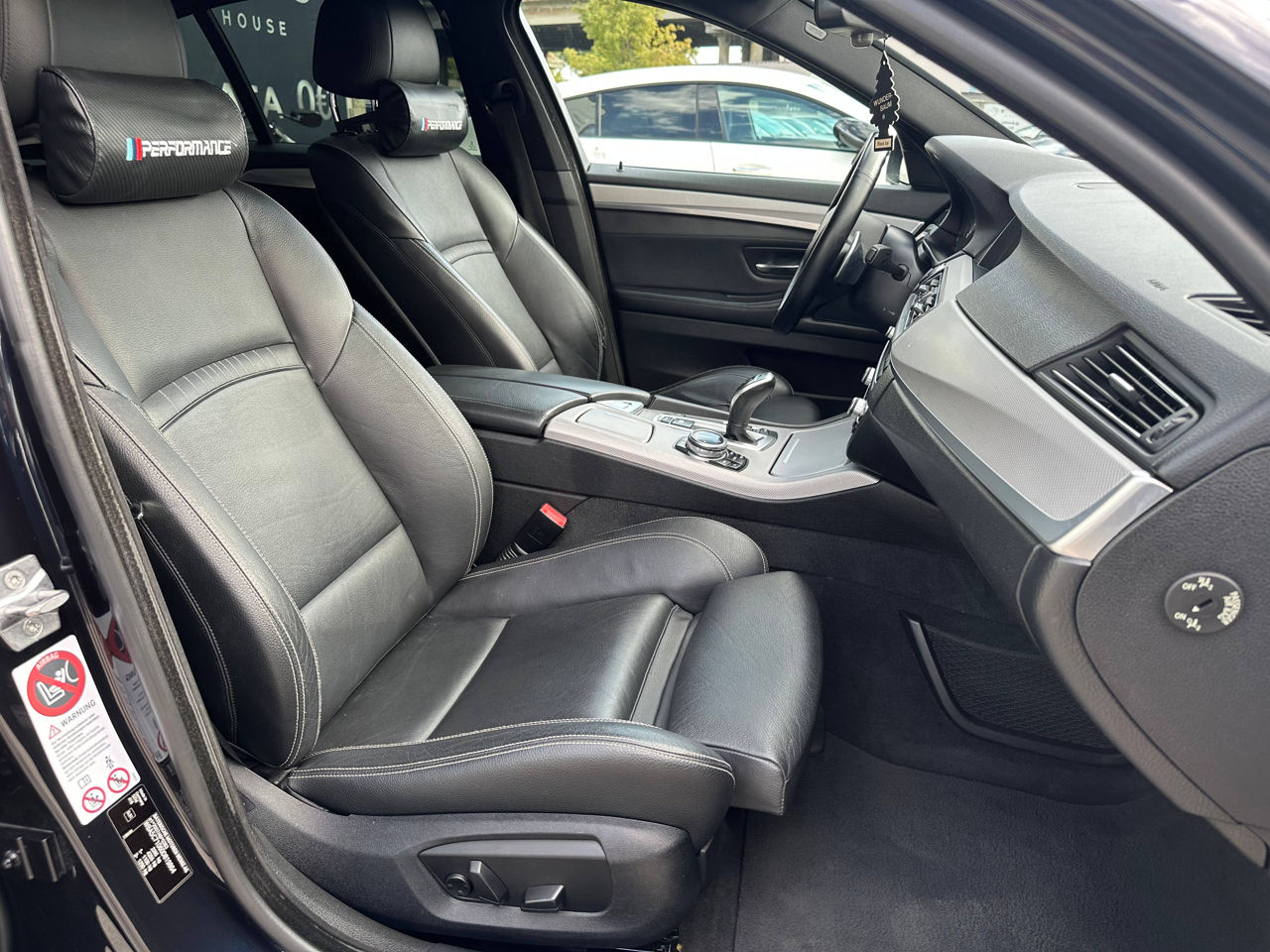 BMW 5 Series foto 13