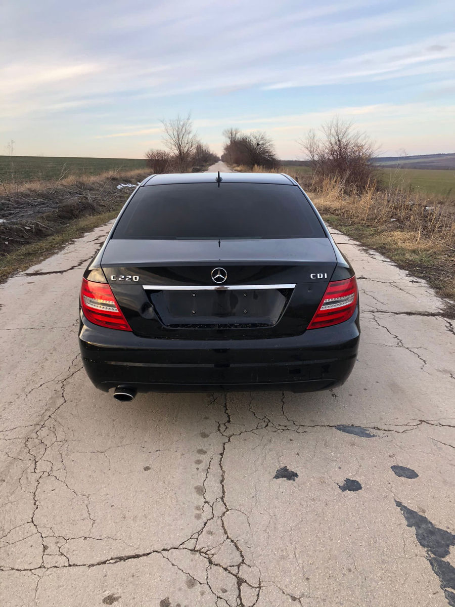 Piese auto Mercedes C-class an 2013 / w204 w205 dezmembrare auto foto 4