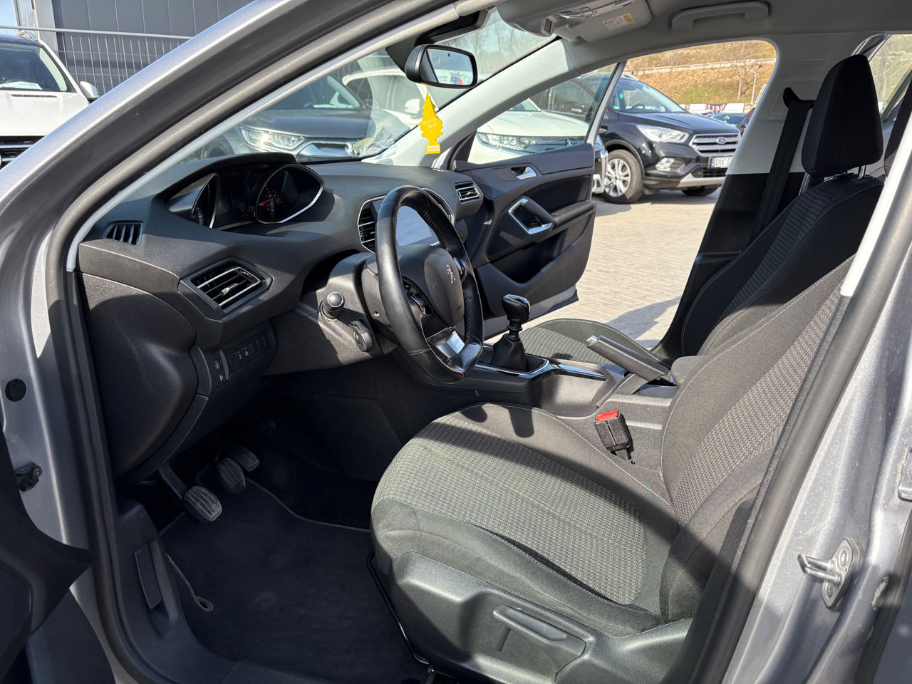 Peugeot 308 foto 6
