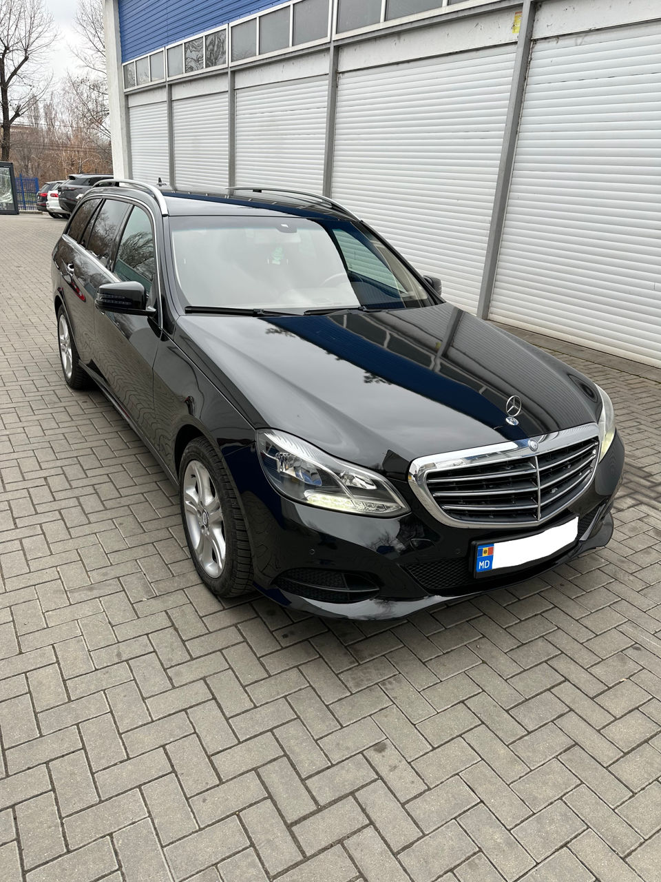 Mercedes E-Class foto 1