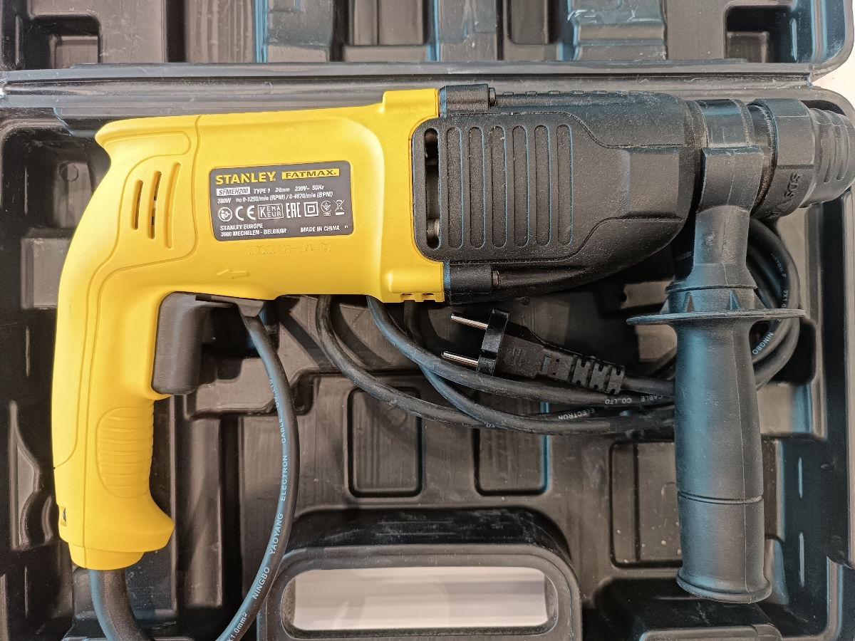 Ciocan rotopercutor Stanley SFME H200 foto 1