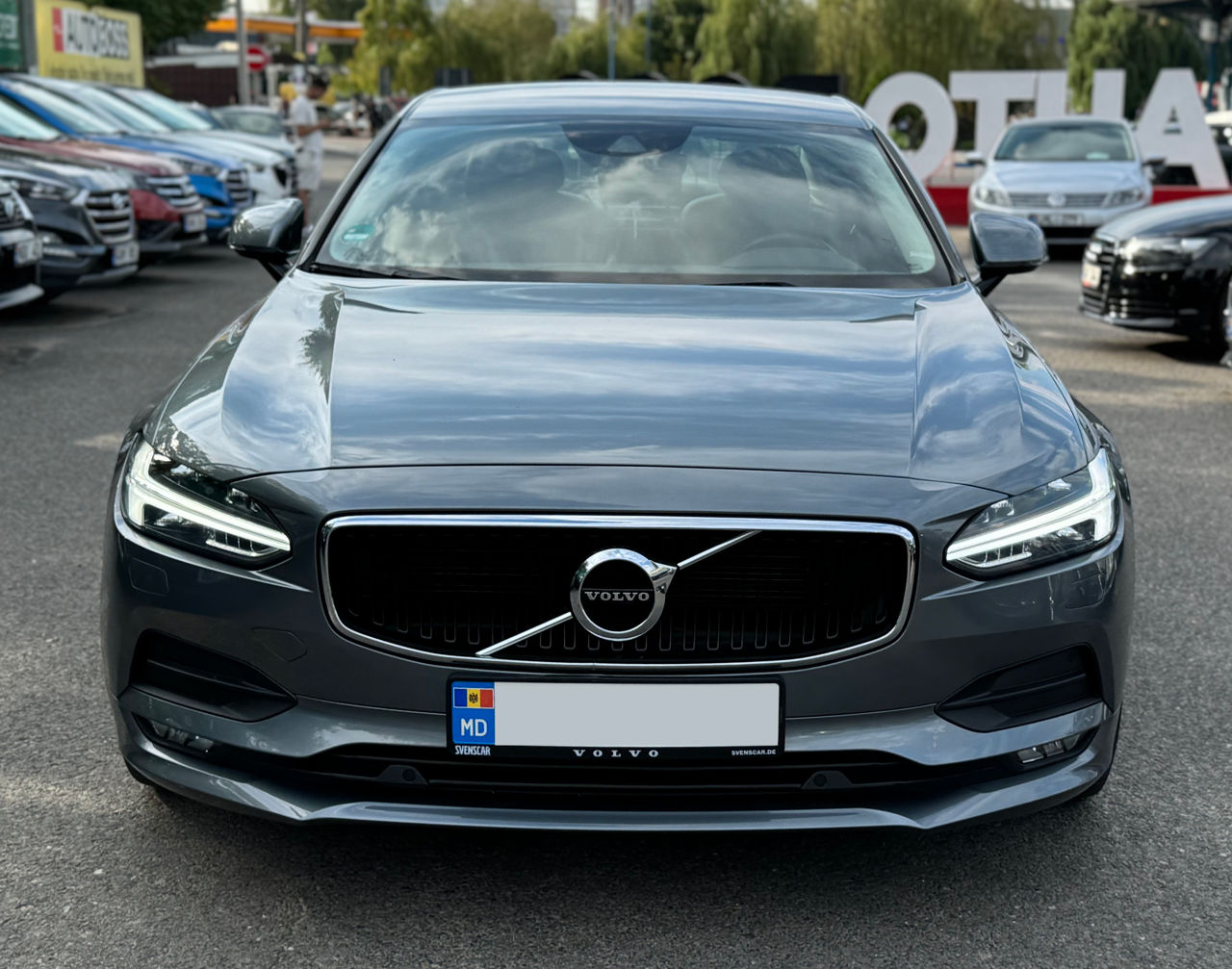 Volvo S90 foto 1