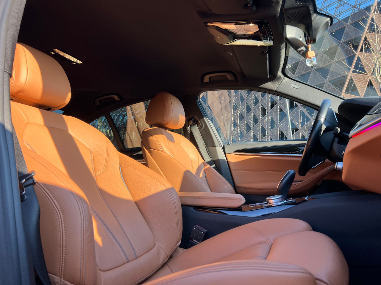 BMW 5 Series foto 5