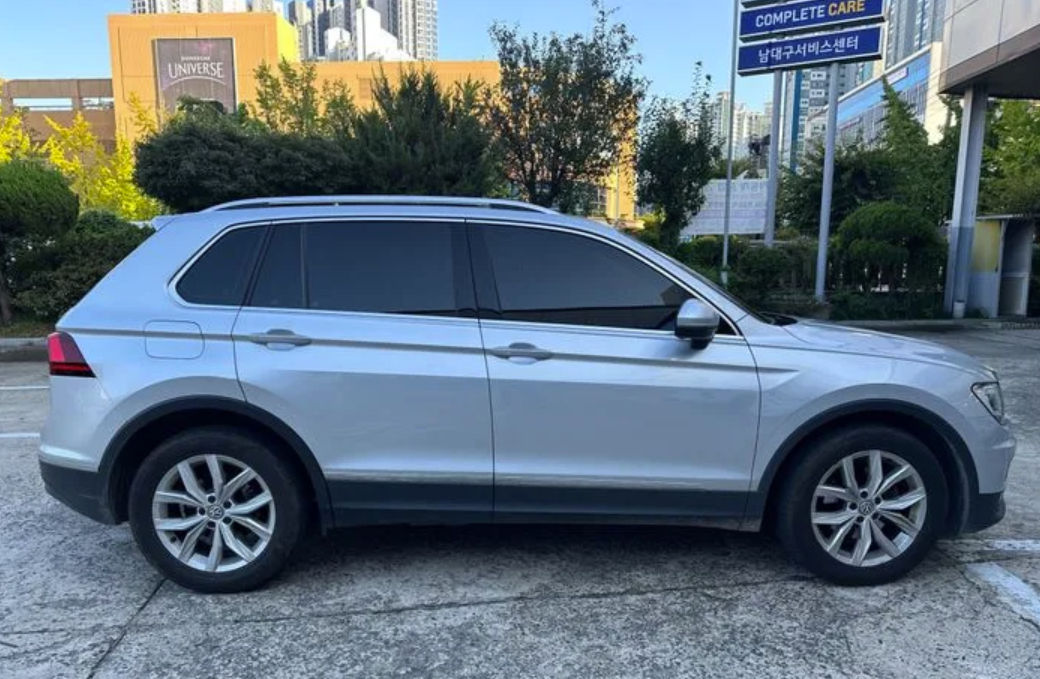 Volkswagen Tiguan foto 1