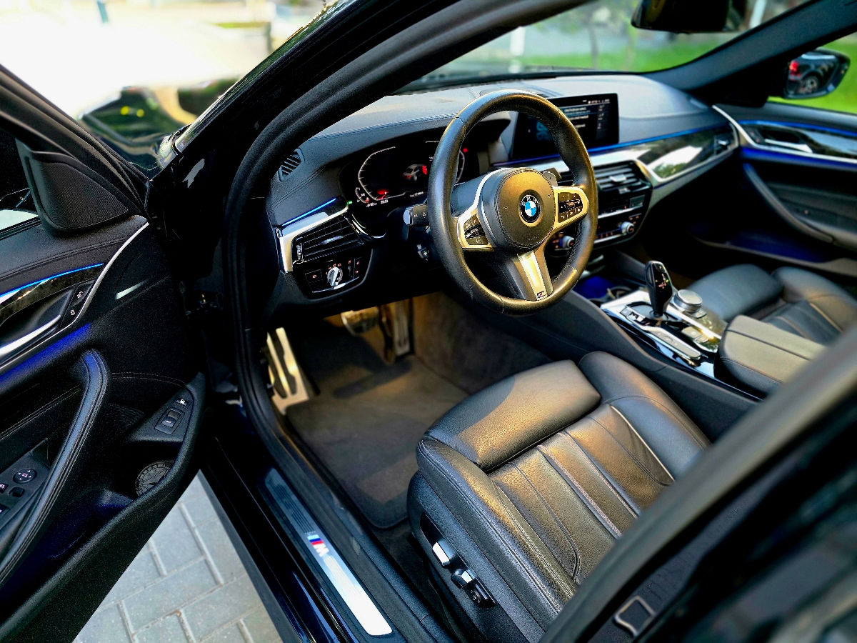 BMW 5 Series foto 6