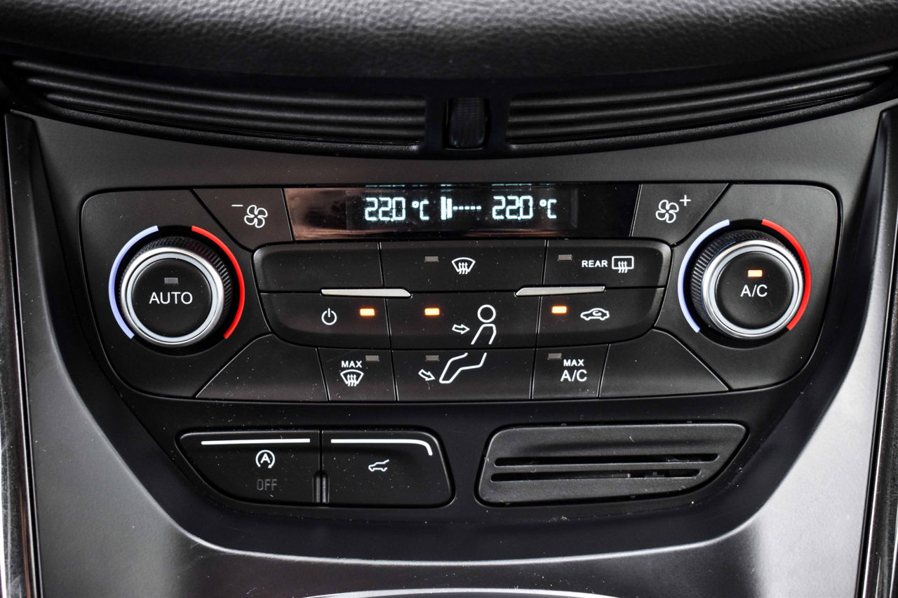 Ford Kuga foto 14