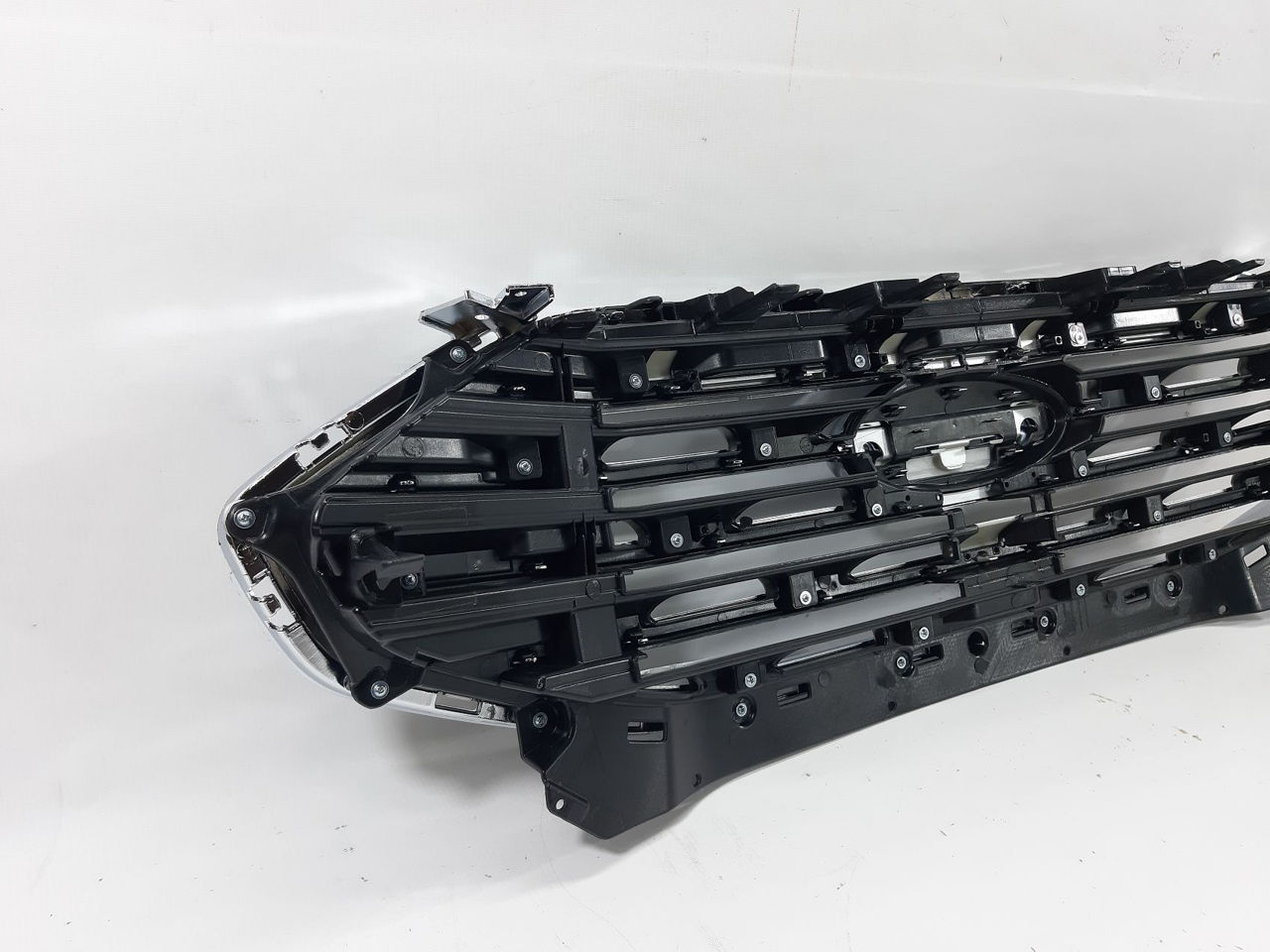 Grila radiatorului Ford Edge 2019-2024 KT4Z-8200-AA foto 5