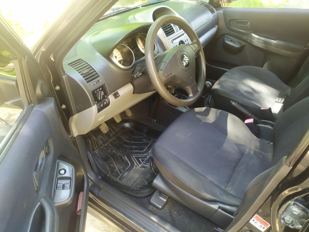 Suzuki Ignis фото 7