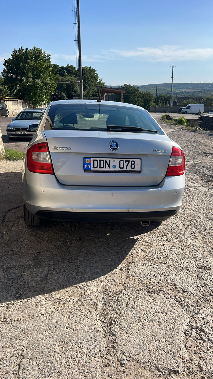 Skoda Rapid foto 2